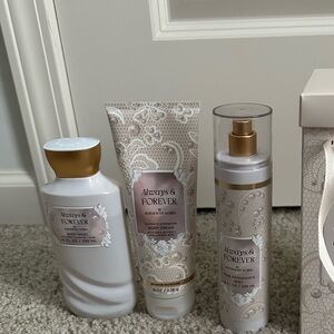 Bath & Body Works Always & Forever Set - White and Gold
